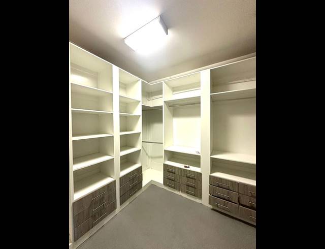 5 BEDROOM HOUSE FOR SALE IN NELSPRUIT EXT 13